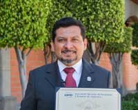 Otorgan medalla Ing. José Emilio Amores Cañals, a decano de la UDLAP