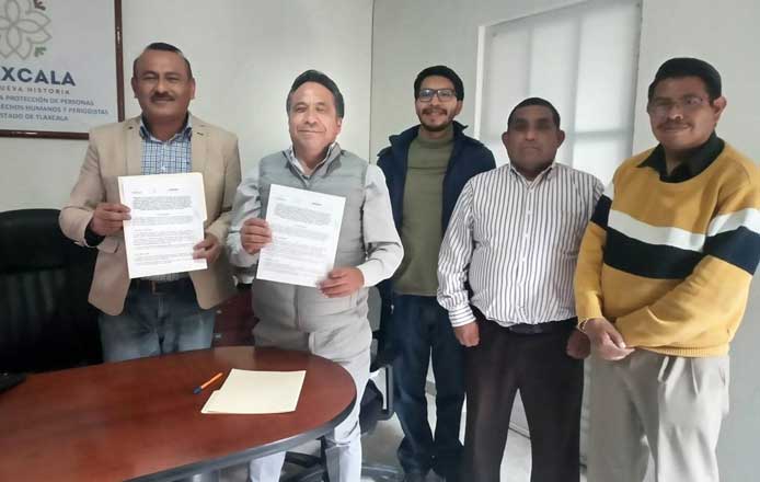 Firm oficina local convenio de colaboracin con UPET
