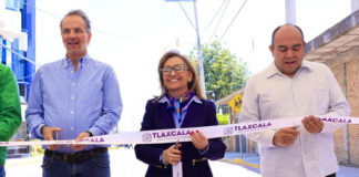 Entrega gobernadora primera etapa de la sustitución de pavimento en vialidad de Xaloztoc