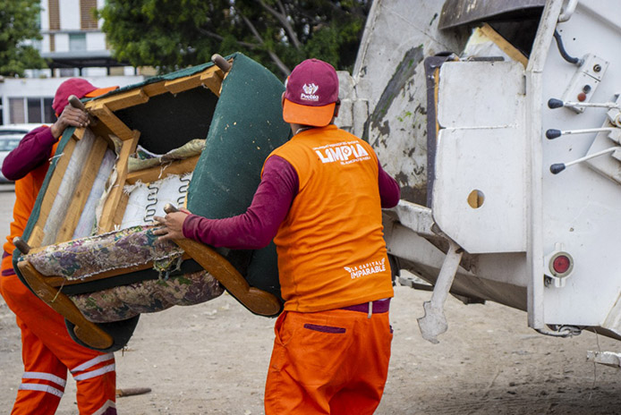 25 AGOSTO 2025 LUNES 12