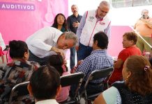Pepe Chedraui, a través del programa “Oír para Vivir”, entrega 50 aparatos auditivos