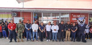 Severiano de la Rosa acerca campañas de prevención a escuelas de Amozoc