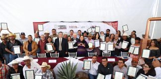 Puebla consolida liderazgo nacional en producción de mezcal con 91 medallas