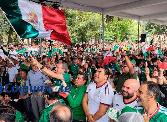 +FOTO +VIDEO Convive Pepe Chedraui con poblanas y poblanos en la inauguración de la Copa del Mundo 2026