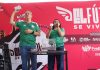 Pepe Chedraui se reúne con poblanas y poblanos en Megaintercambio de Estampas Mundialistas