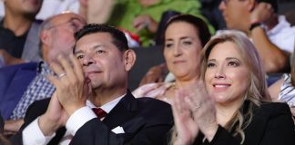 Gobierno estatal celebra a papás con recital musical para unir a las familias poblanas