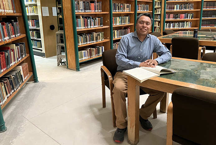 Dr. Esteban Tlelo