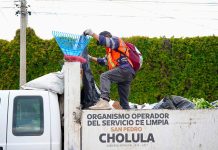 Continúan en los barrios de San Juan Calvario y Santiago Mixquitla, el programa «Transformación en Marcha»