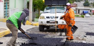 Bachean y preparan vialidades para la próxima relaminación en calles principales de Amozoc