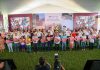 Gobierno federal y estatal cumplen compromisos con familias de Pantepec