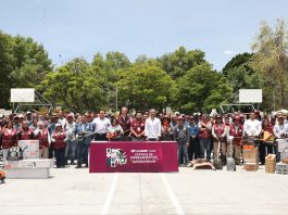 Entrega Pepe Chedraui herramienta a personal de Servicios Públicos para el mantenimiento de la ciudad