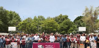 Entrega Pepe Chedraui herramienta a personal de Servicios Públicos para el mantenimiento de la ciudad