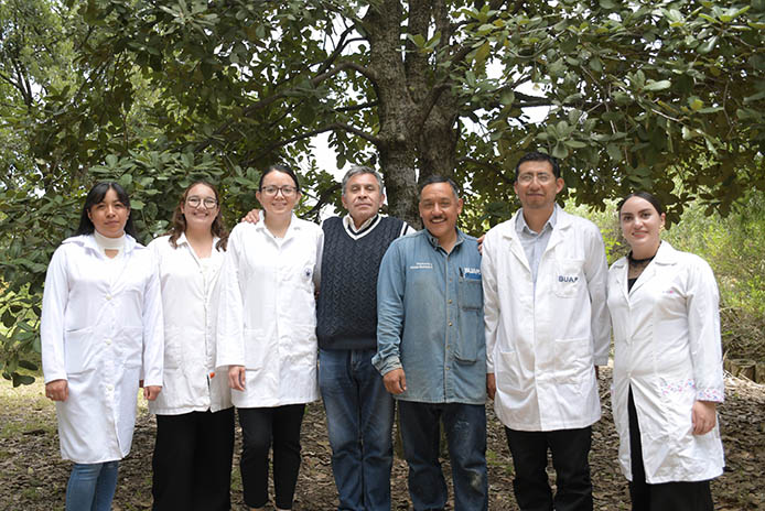 A Dr Albino Moreno