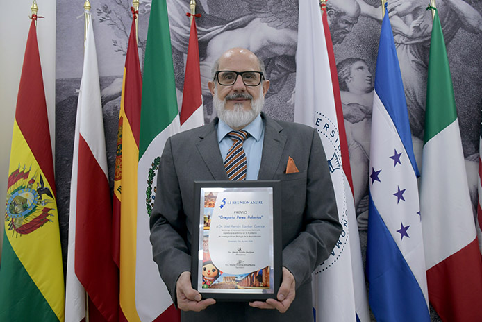 A Dr José Ramón Eguibar_0