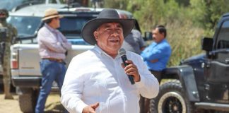 Severiano de la Rosa entrega obras de drenaje sanitario y agua potable en Las Cruces y La Calera Concepción
