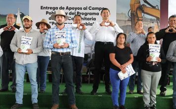 Gobierno estatal acerca obra comunitaria y apoyos al campo para transformar comunidades poblanas