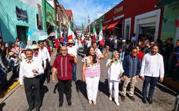 Encabeza Tonantzin Fernández el desfile del 16 de septiembre con más de 6 mil participantes