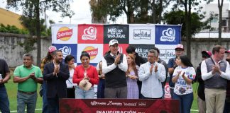 Inaugura Pepe Chedraui y love.fútbol cancha de futbol 7 en el Deportivo Xonaca II