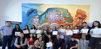 Plasman estudiantes de la preparatoria BUAP de Tlatlauquitepec su creatividad en mural