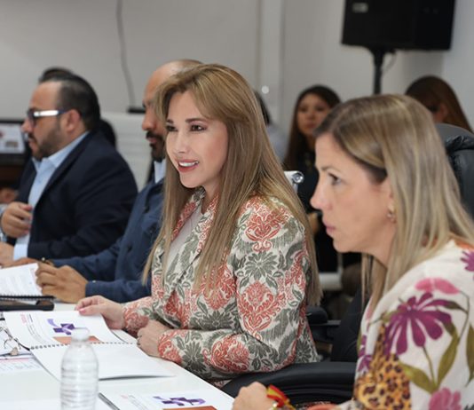 Preside Ceci Arellano tercera sesión ordinaria del patronato del SEDIF
