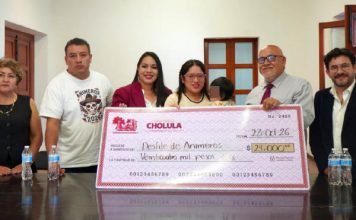 Tonantzin Fernández fortalece las tradiciones de San Pedro Cholula con apoyos a batallones de Animeros